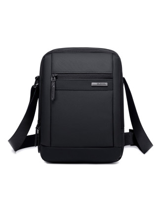 GOLDEN WOLF τσάντα ώμου GKB00732 με θήκη tablet, 3L, μαύρη GOLDEN WOLF τσάντα ώμου GKB00732 με θήκη tablet, 3L, μαύρη